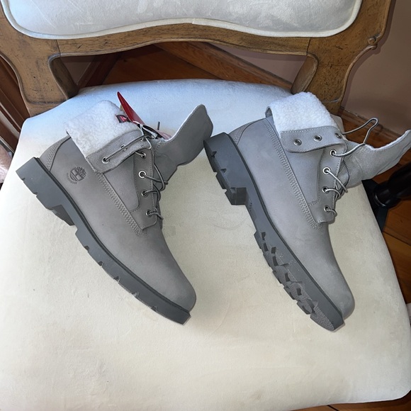 Timberland Suede Boots - Picture 5 of 17